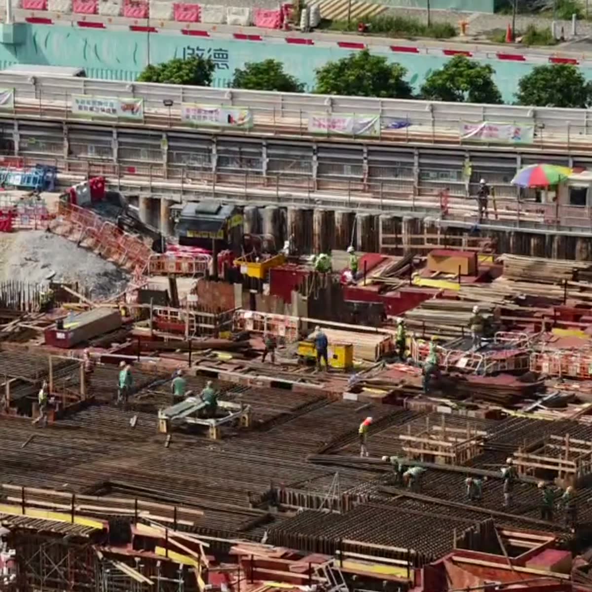 Șantier de construcții în Arad